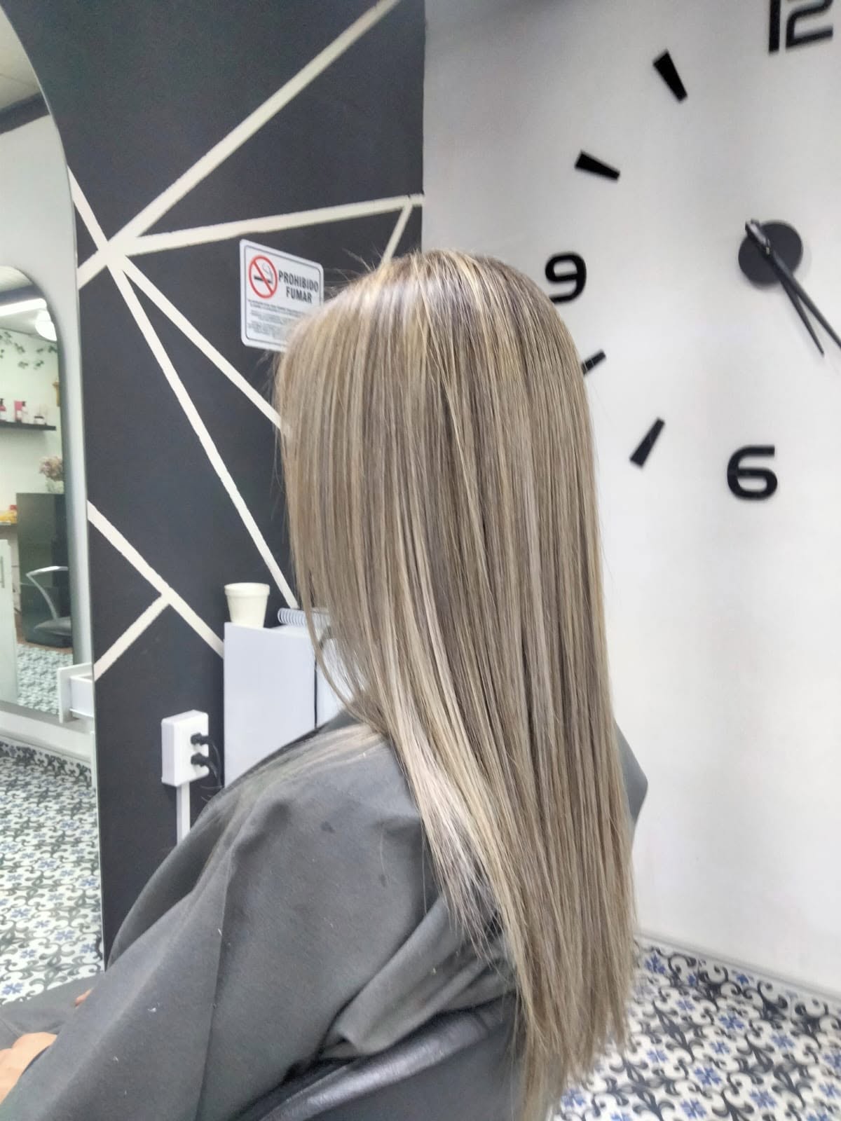 Balayage rubio realizado en ART Salón
